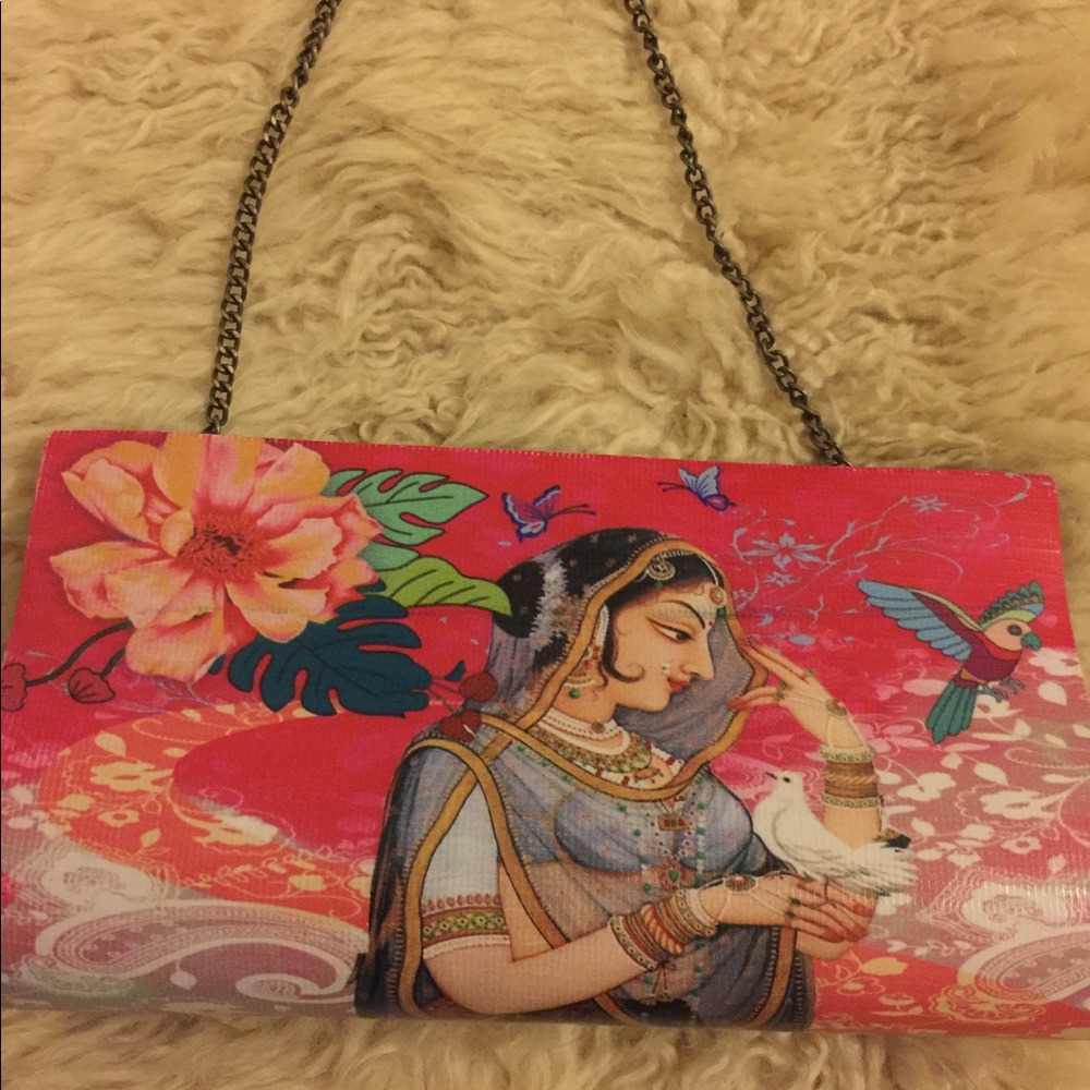 Purses - Picture 5 of 8